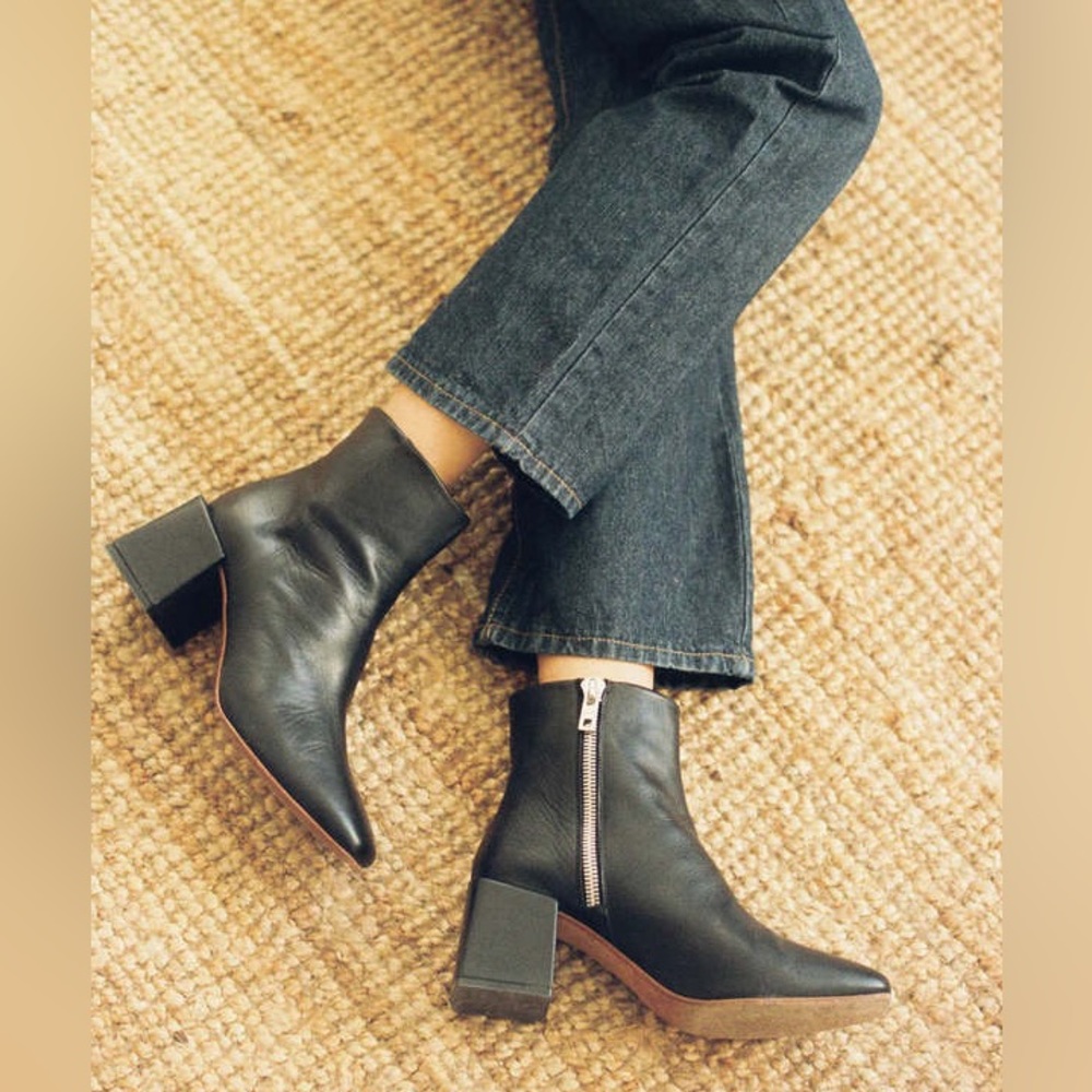 LoQ Lazaro Black Leather ankle Boots Booties - 40 9